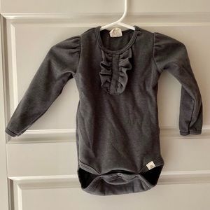 EUC LuLu + Roo Charcoal Petal Onesie 6-12M